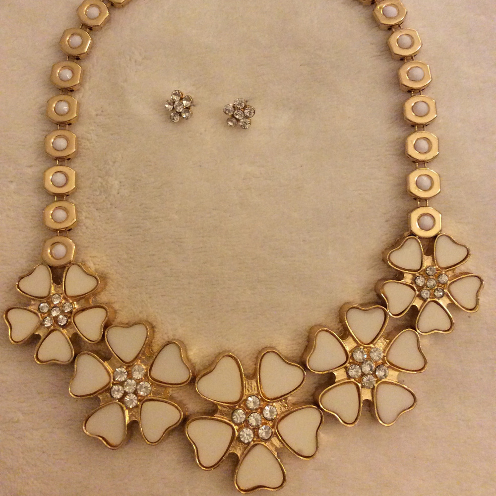 Gold Flower and Zircon Necklace & Earring set.
